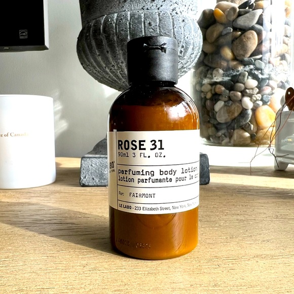 COPY - Le Labo - Rose 31 Toiletry Set - Picture 3 of 5